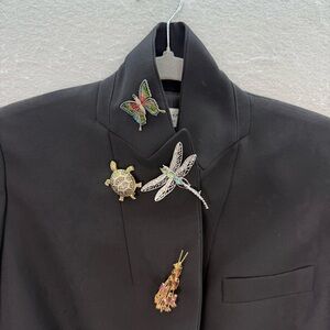 Vintage bundle women Brooch pins gold & silver tone metal retro style jewellery